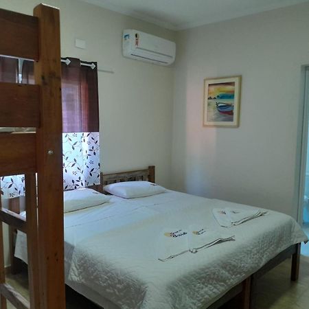 Residencial Aguas De Bare Hotel Sao Sebastiao  Buitenkant foto