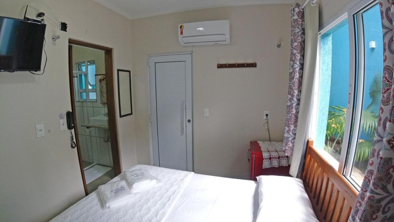 Residencial Aguas De Bare Hotel Sao Sebastiao  Buitenkant foto