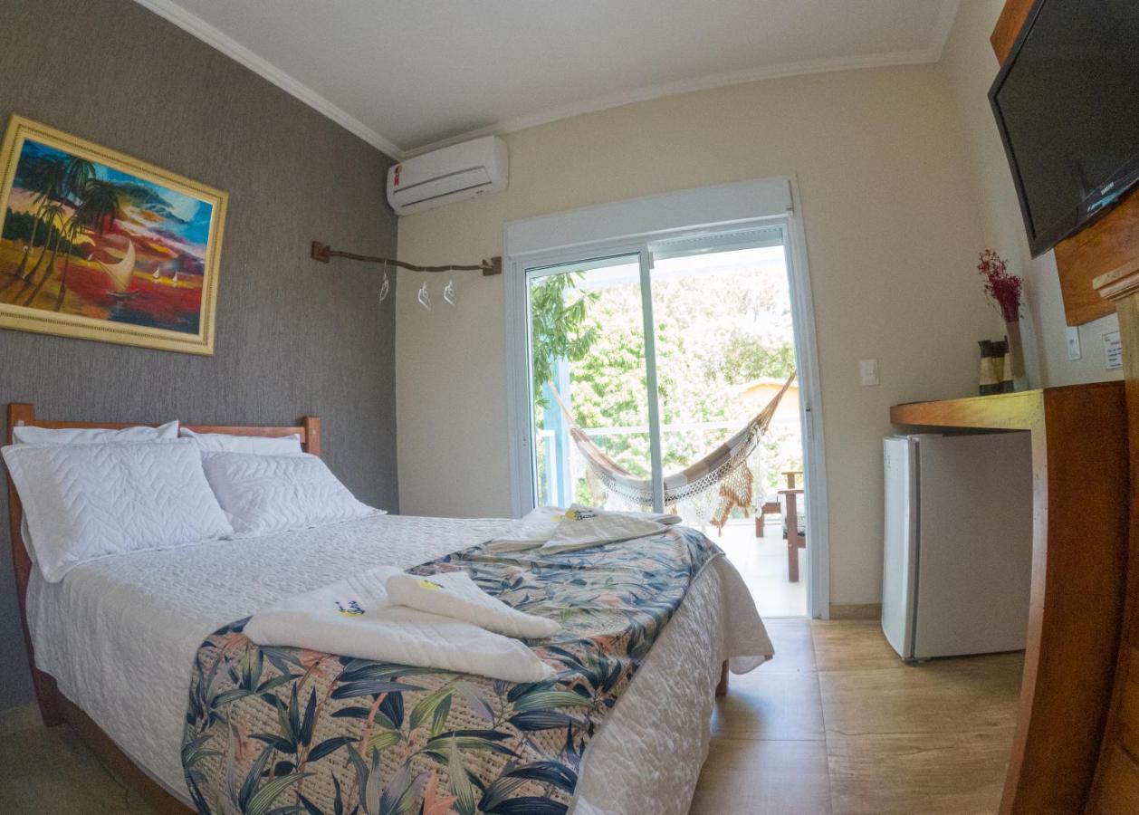 Residencial Aguas De Bare Hotel Sao Sebastiao  Buitenkant foto