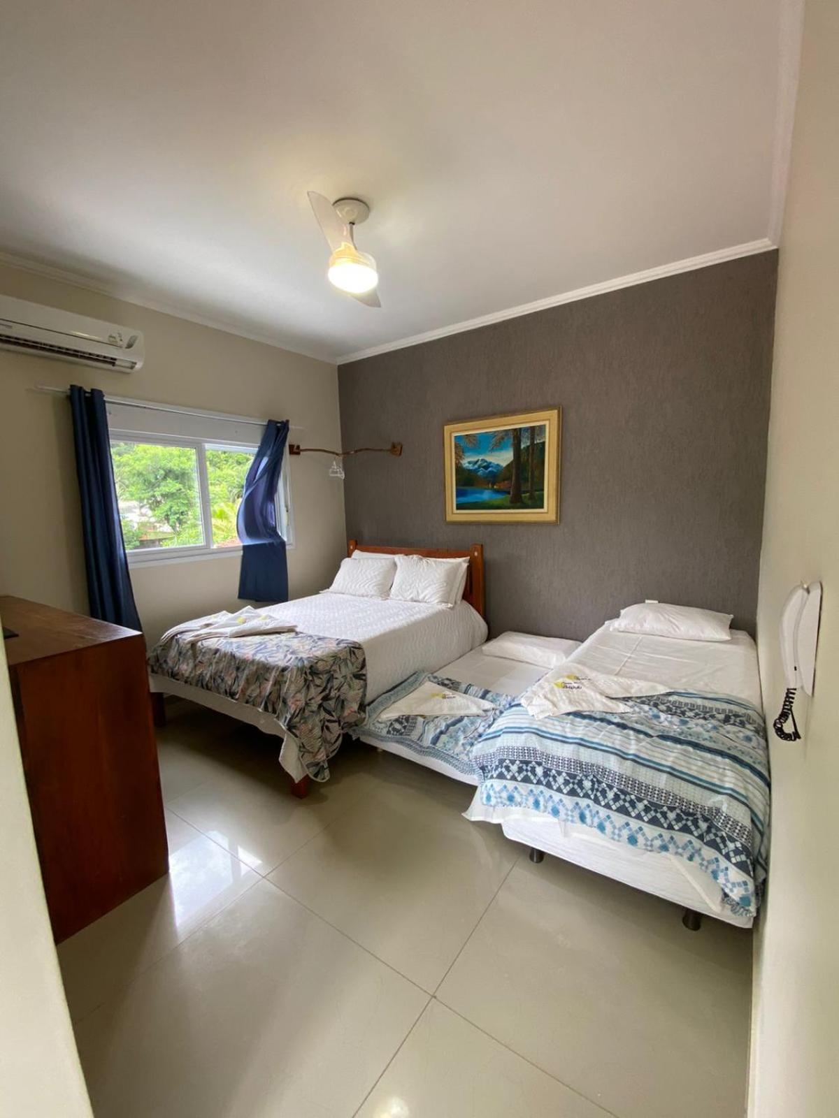 Residencial Aguas De Bare Hotel Sao Sebastiao  Buitenkant foto